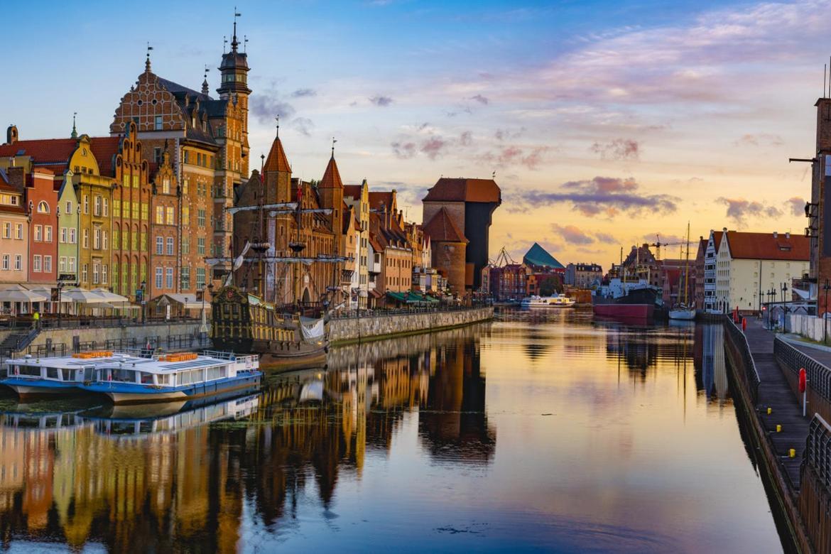 Swish Apartment -10 Min To Old Town Gdansk,Pkp & Shopping Mall Buitenkant foto